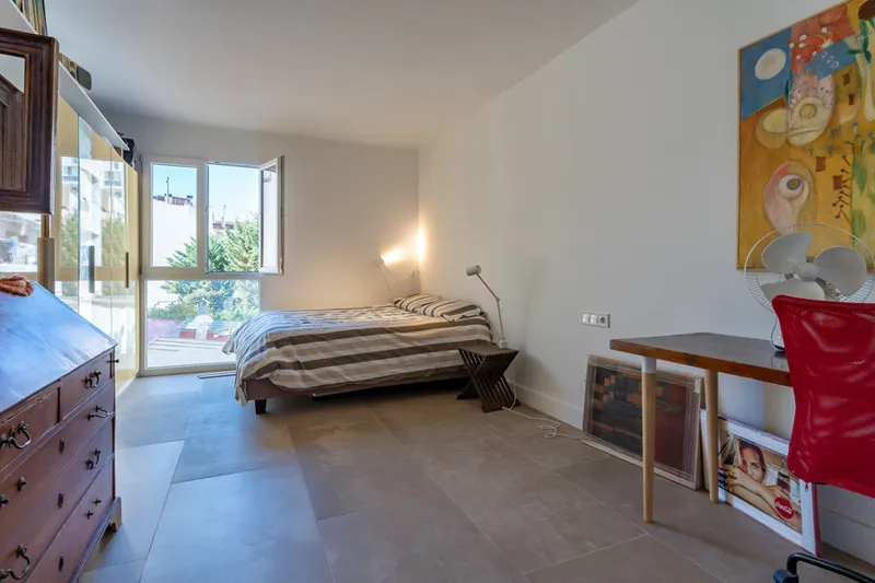 Price Reduction! Spacious Renovated Two-Bed Apartment in Blanquerna with Lift and Outside Space — photo 5