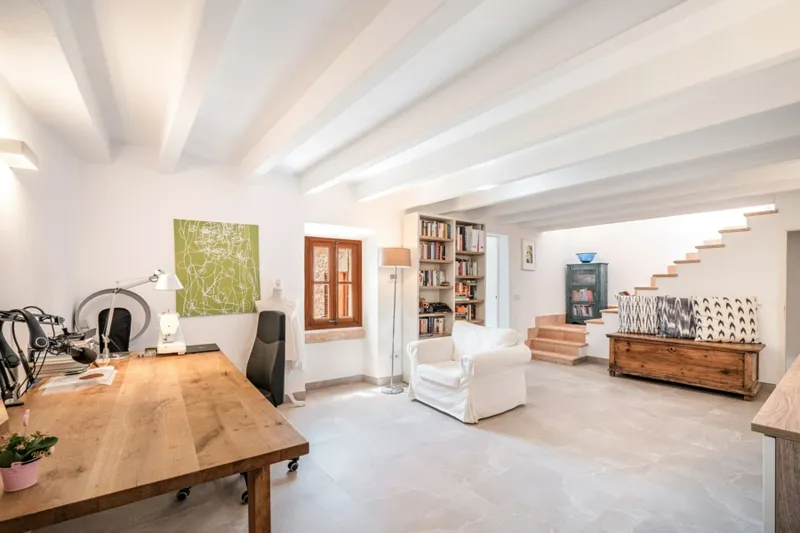 Beautifully restored finca with pool in Pollensa's prestigious Vall d'en March — photo 8