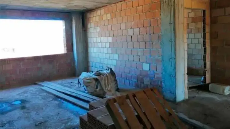 Stalled construction project for the development of 4 homes, 1 commercial unit and 6 parking spaces on C/ Illes Balears, 20 in Porreres — photo 2