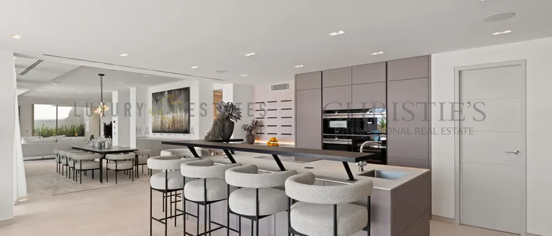 Modern new built villa in Cala Vinyas in first sea line — photo 6