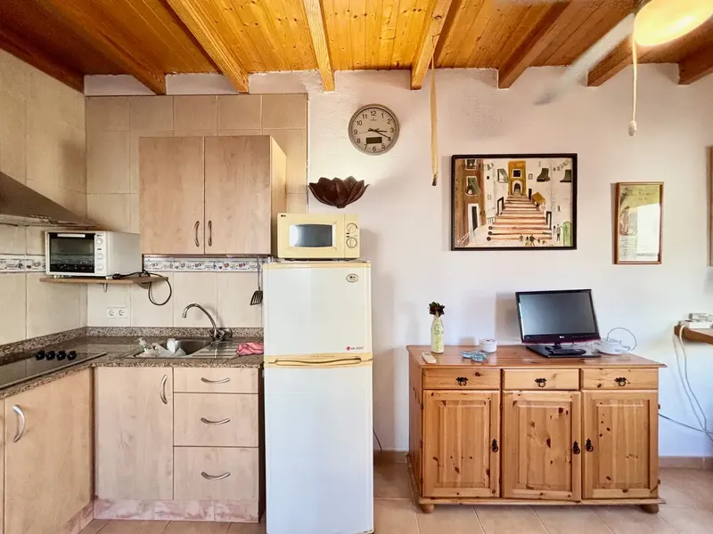 Unique opportunity! Cozy apartment with balcony and studio with terrace — photo 10