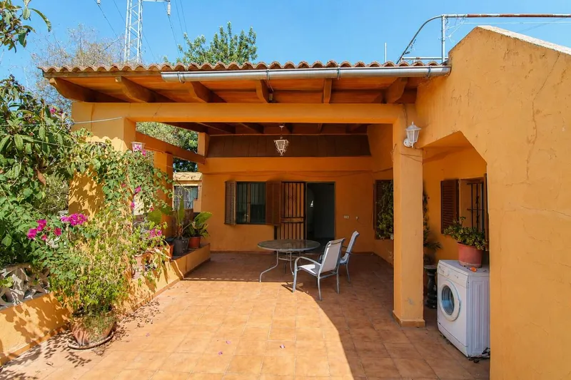 1,000m² finca with 4 bedrooms, 2 bathrooms and pool for sale — photo 1