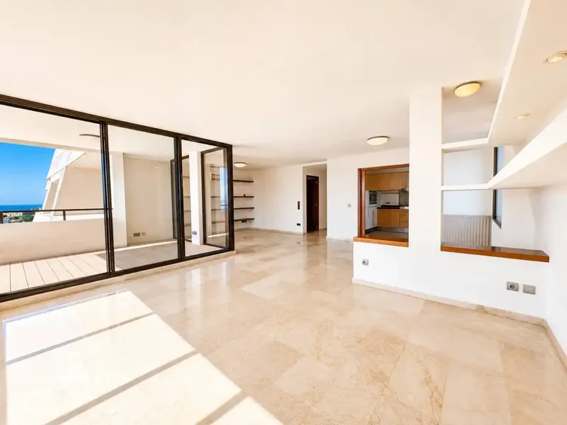 Not every day does a penthouse appear from which the port of Palma becomes the landscape of every sunrise and every sunset. — photo 3