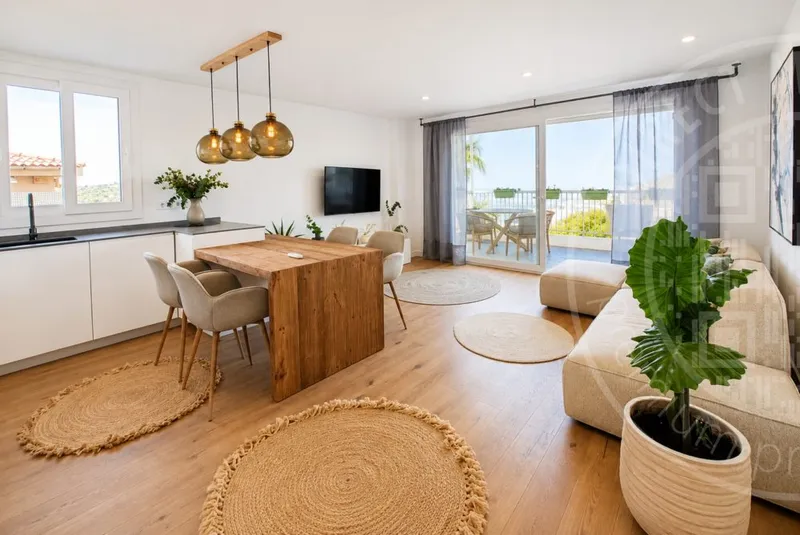 260816 – Fully Renovated Sea View Apartment — photo 7