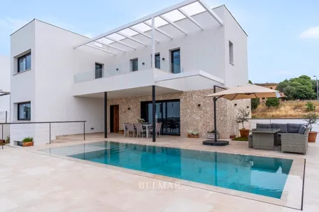 Exclusive villa with pool and garage in Marratxí — photo 1