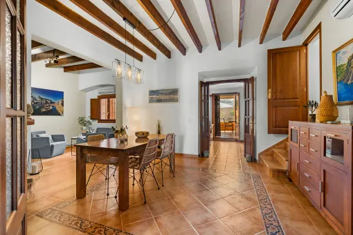 Santanyi, Mediterranean Townhouse in a Prime Location in Santanyí with Pool, Garden & ETV Licence — photo 5