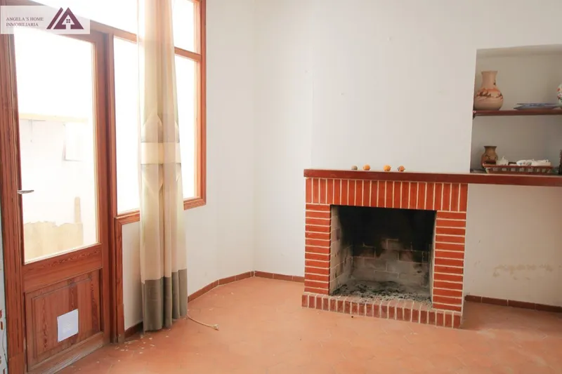 Village house for sale in Ses Salines — photo 2