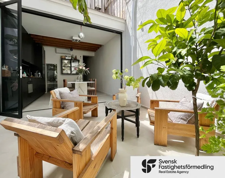 Flat / apartment for sale in Calle de la Pursiana — photo 1