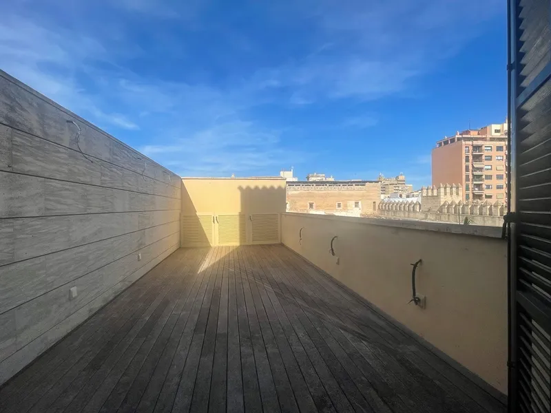 Duplex penthouse with terraces and sea views, 2 bedrooms, 2 bathrooms, La Calatrava, Palma — photo 12