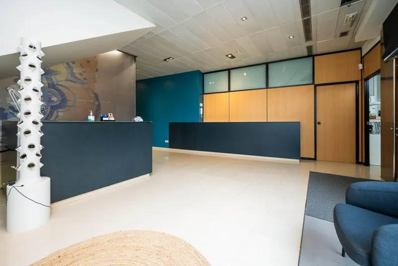 Office in Palma de Mallorca, Province of Balearic Islands — photo 3