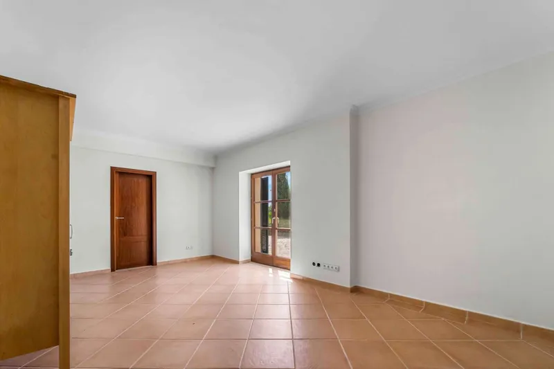 15,326 m² finca with 8 rooms, pool and sea view for sale — photo 6