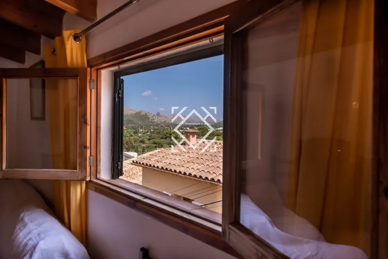 Charming five bedroom village house for sale with stunning views in Pollensa, Mallorca — photo 11