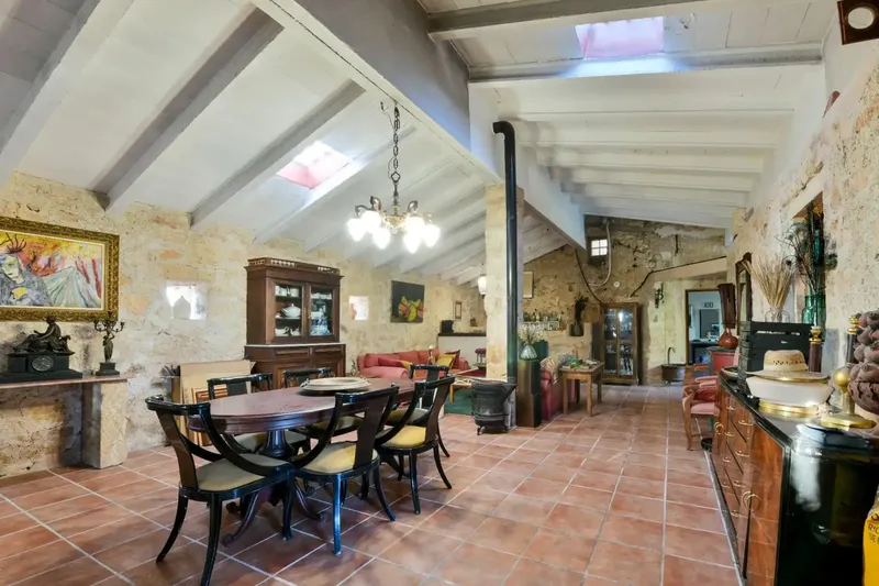 Spacious rustic finca for sale with occupancy certificate in Petra, on a plot of more than 19,000 m2 with especially fertile land — photo 11
