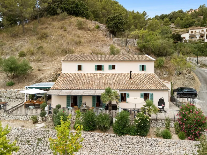 House of 235 m2 in Galilea, Puigpunyent, with license for pool — photo 3