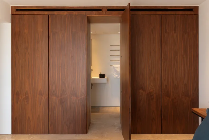 Unique Luxury Frontline Townhouse Directly on the Beach in Portixol — photo 12