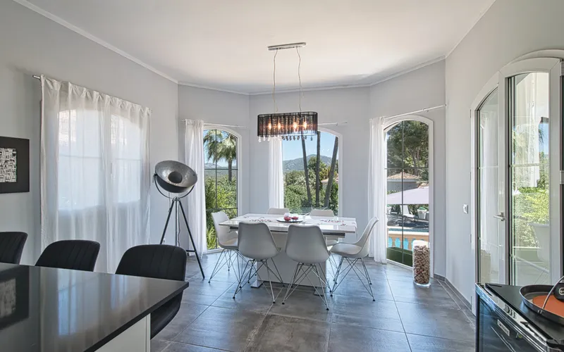 Mediterranean villa with pool, whirlpool and fantastic views in Costa de la Calma — photo 4