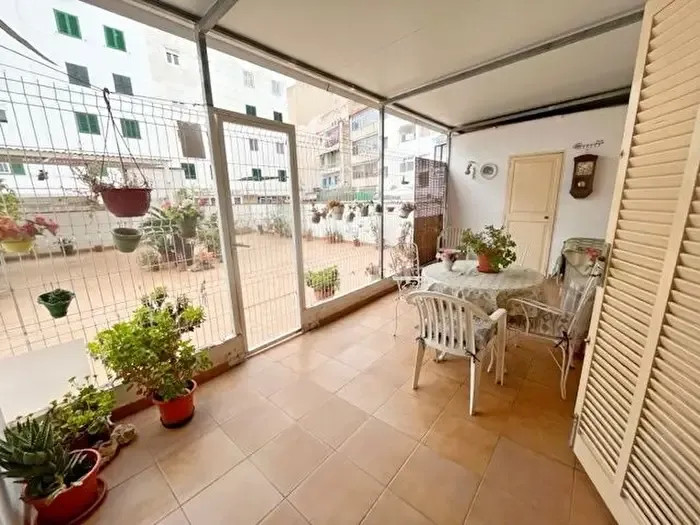 Piso en venta de 4 habitaciones, Llevant, Pere Garau — photo 1