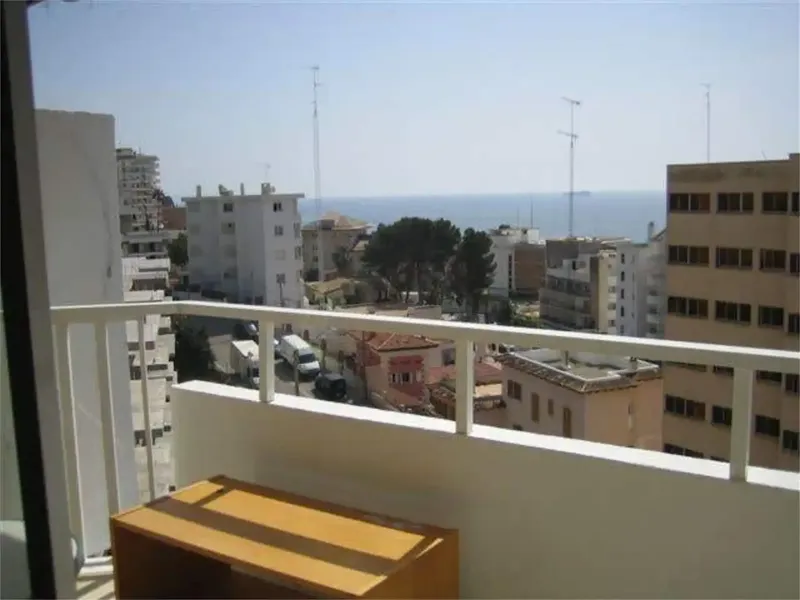 Studio in Cala Mayor, in the Torremayor building, (on the way up to the highway) sea views, large built-in wardrobe, full bathroom — photo 1