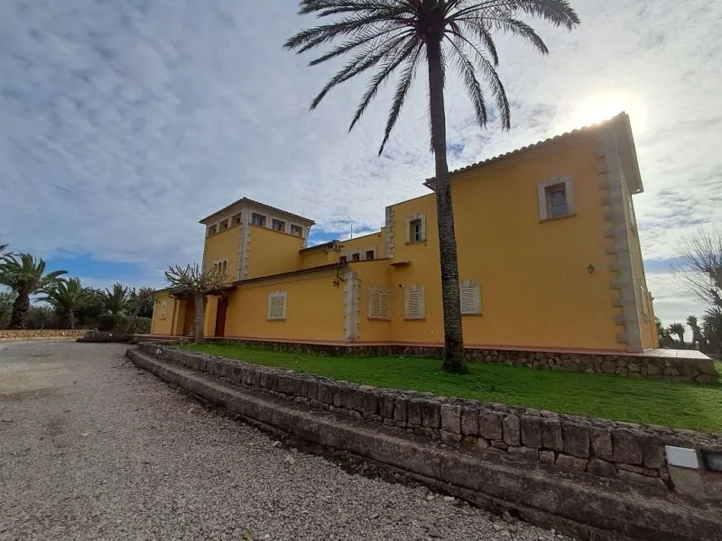 Impressive finca with guest wing, heating, pool near Felanitx - Petra -- F 64 — photo 8