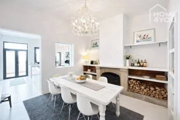 Modern townhouse in Ibiza style, high-quality renovated, 200 m², 4 bedrooms, 3 bathrooms, patio & roof terrace — photo 1