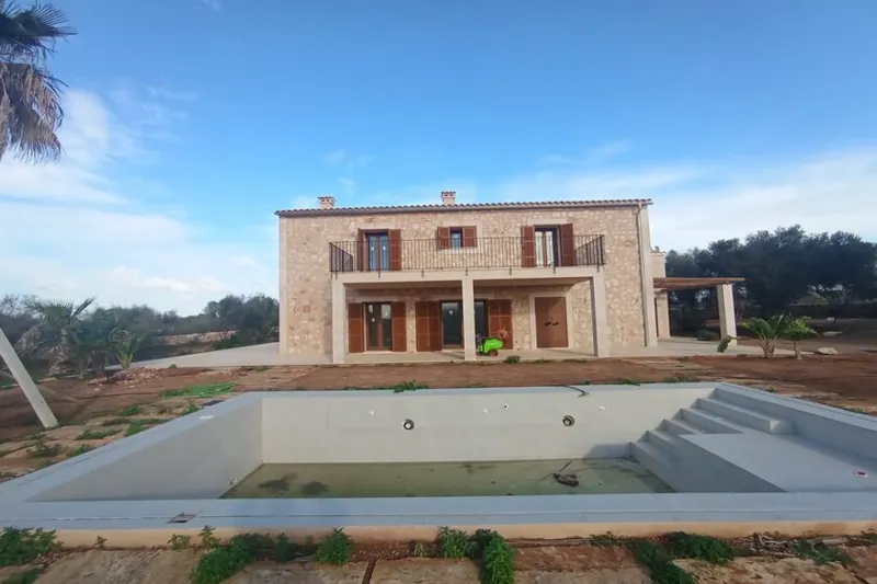 Newly built finca with pool and all extras near Santanyi — F 06 VK CM — photo 3