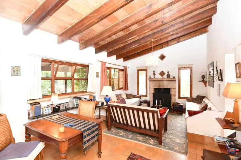 Cozy semi-detached country house on a quiet plot 800 meters from Santanyí — photo 6