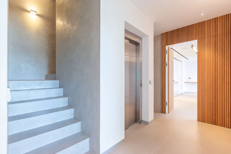 Spectacular villa in an elevated panoramic location — photo 9