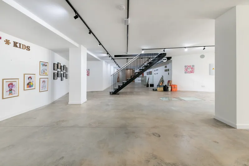 Large Renovated Three Level Premises Full of Potential in Prime Location near Porto Pi Centre — photo 2