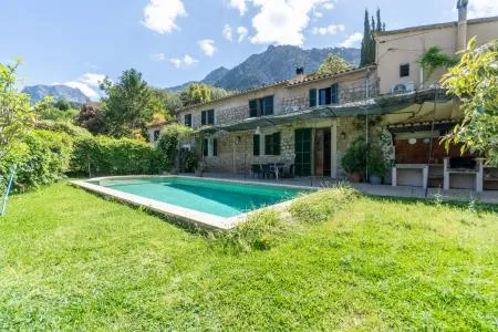 Villa - Fornalutx, Built Surface 492m², Plot Surface 7934m², 4 Bedrooms, 2 Bathrooms — photo 1