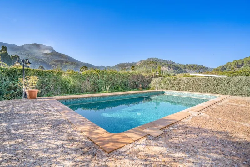 Detached stone built house with pool in Sóller — photo 6