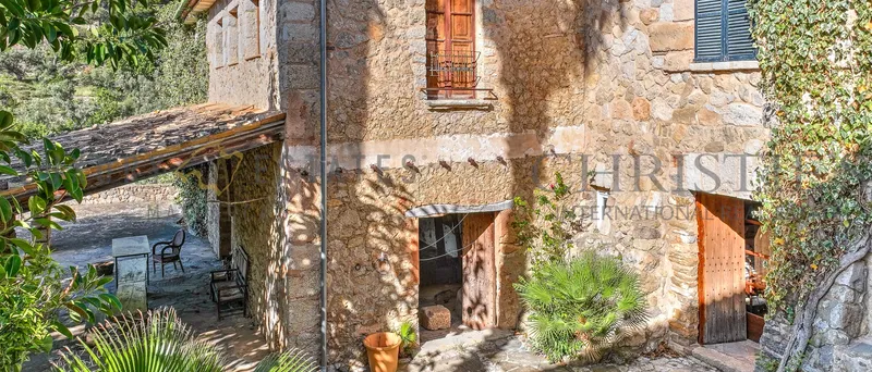 Charming rustic finca in Estellencs in the Tramuntana with partial sea views and olive grove — photo 3