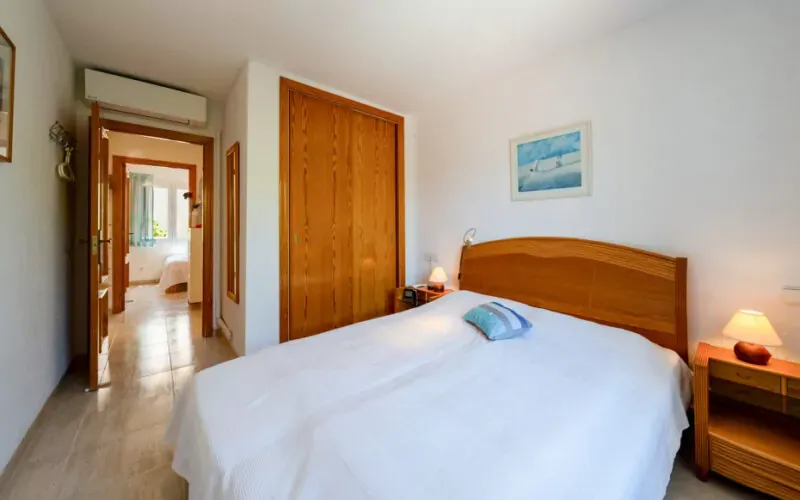 Well-kept semi-detached house with wraparound garden and roof terrace in Cala Murada — photo 10