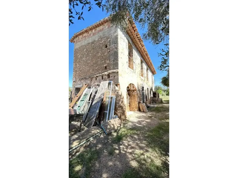Rustic estate for sale in Consell, with easy access, consisting of a plot of about 24,000m2 with panoramic mountain views and a — photo 3