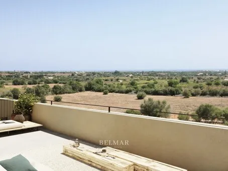 Property with distant ocean views and a basic development plan, just 5 km from Porto Cristo. — photo 9