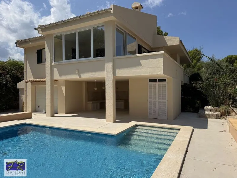 villa in Alcudia — photo 1