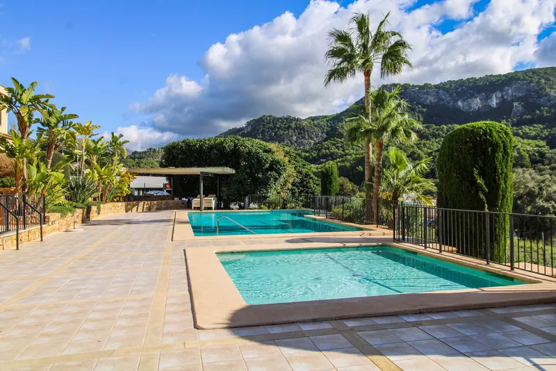 Ref.2470A – Exclusive penthouse in a well-maintained complex with pool and garden — photo 3