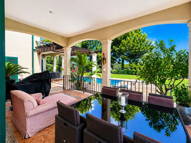 Beautiful villa in elegant style next to the golf club in Cala Vinyas — photo 6