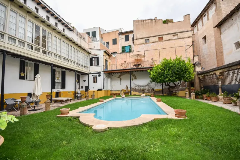 Apartment on first floor or mezzanine in the historic La Calatrava neighborhood, in the heart of Palma's old town — photo 3