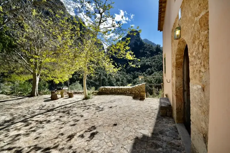 Beautiful and ancient mountain estate for sale in Escorca — photo 7