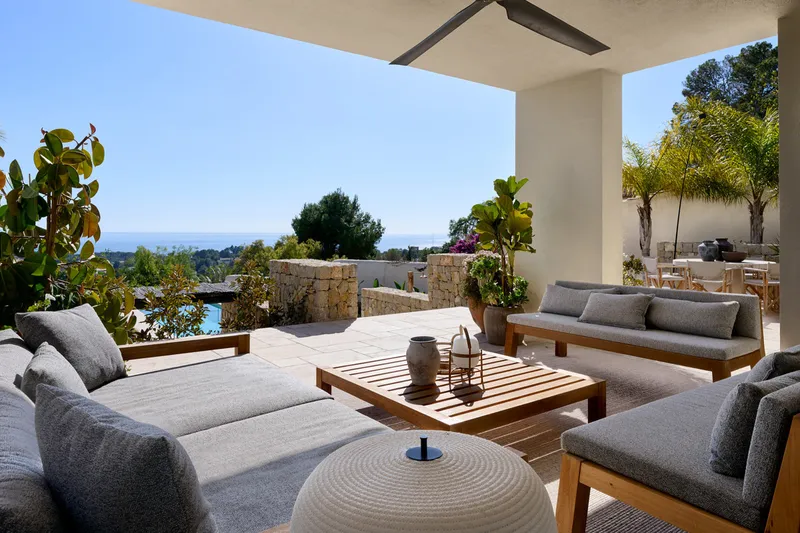 Stylish villa with panoramic views in Bonanova - Marcel Remus Real Estate — photo 4
