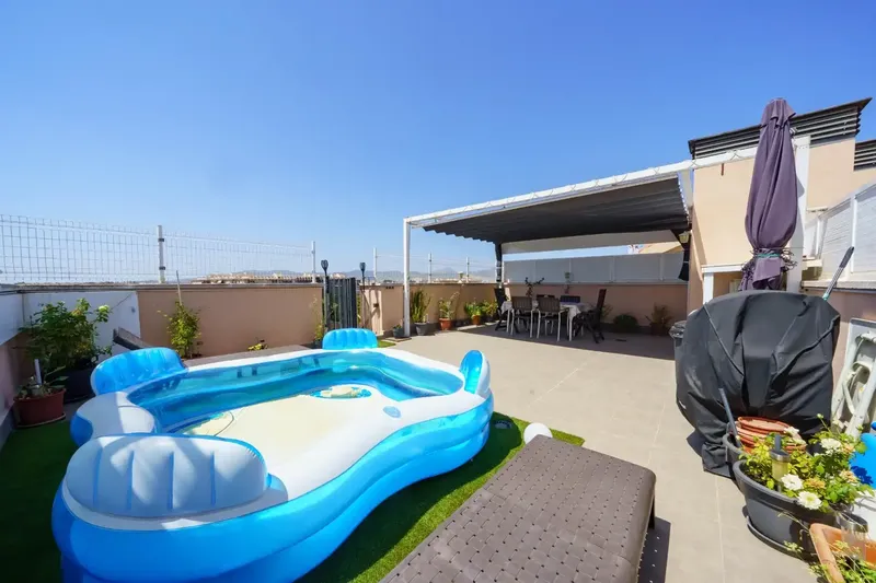If you are looking for a renovated, comfortable home with a spectacular outdoor space, this duplex penthouse in the Son Rullán area is an opp — photo 2