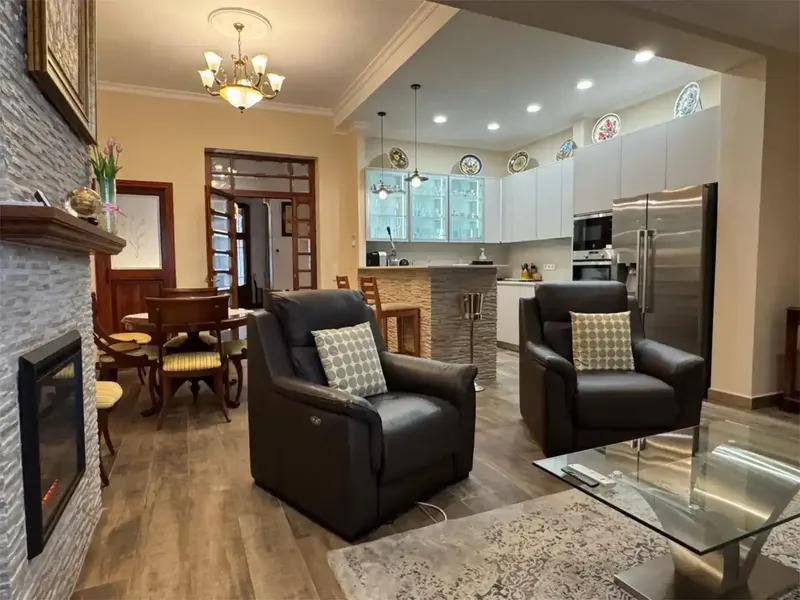 ¡Exclusiva casa de pueblo totalmente reformada en el corazón de Llucmajor! 🌿✨ — photo 6