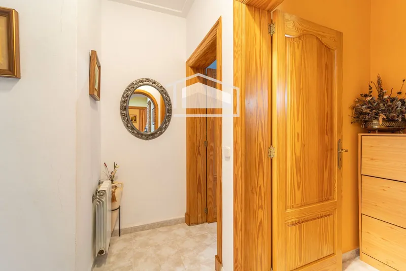 Chalet in Portocolom, with 490 m2, 4 bedrooms, 2 bathrooms and pool — photo 12