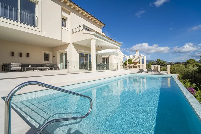 6-Bedroom Luxury Villa for Rent — photo 2