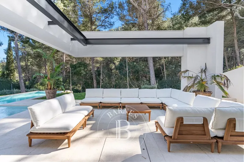 Luxury Family Villa with Pool and Sun Terraces in Son Vida — photo 4