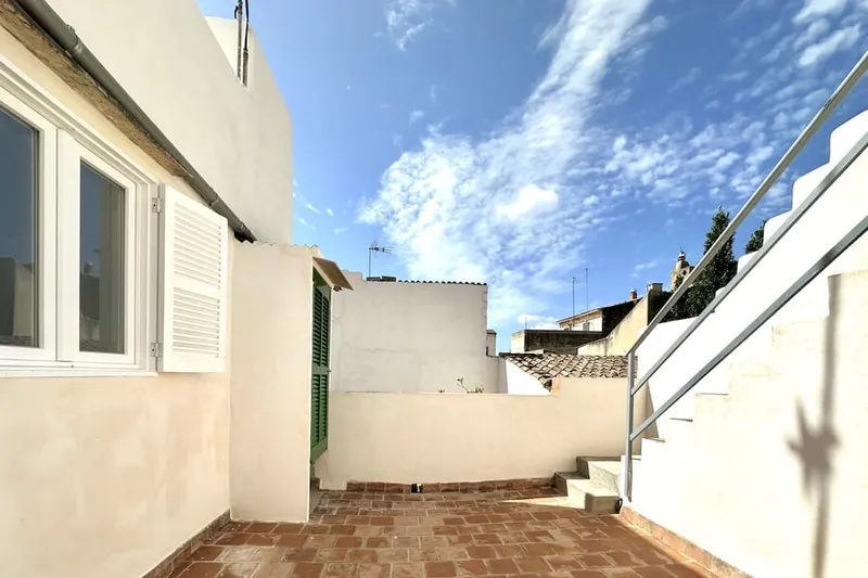 Spacious and bright house in Porreres — photo 3