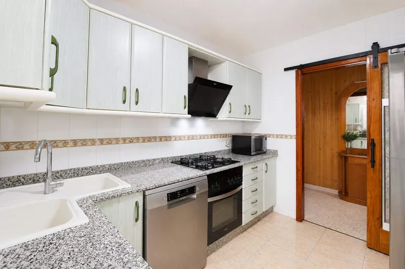 110m² apartment with 4 rooms, bathroom and elevator for sale — photo 4