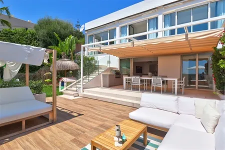 Buy a stylish duplex with a private Balinese garden in Santa Ponsa — photo 1