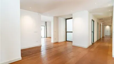 Apartment in Jaume III — photo 5