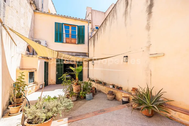 Town house with commercial potential for sale in Pollensa, North Mallorca — photo 5